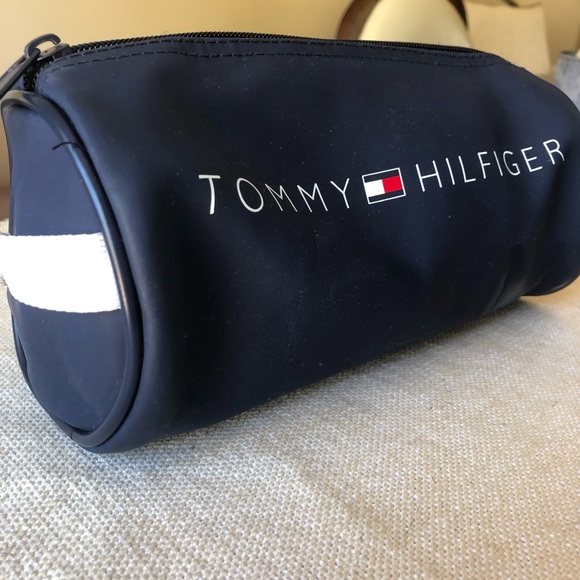 Tommy Hilfiger 90’s vintage toiletry bag - Picture 2 of 7